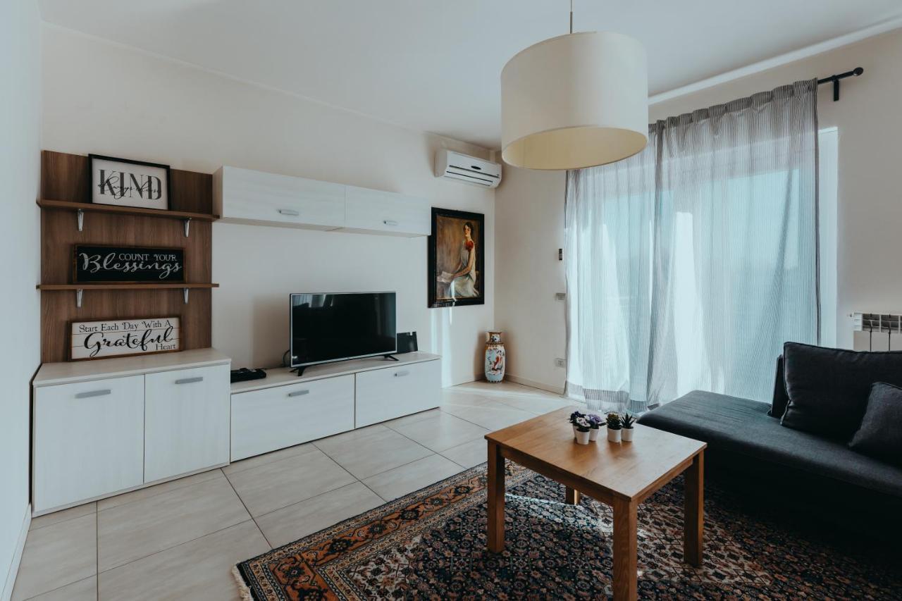 Ferienwohnung The Attico Padenghe sul Garda Exterior foto