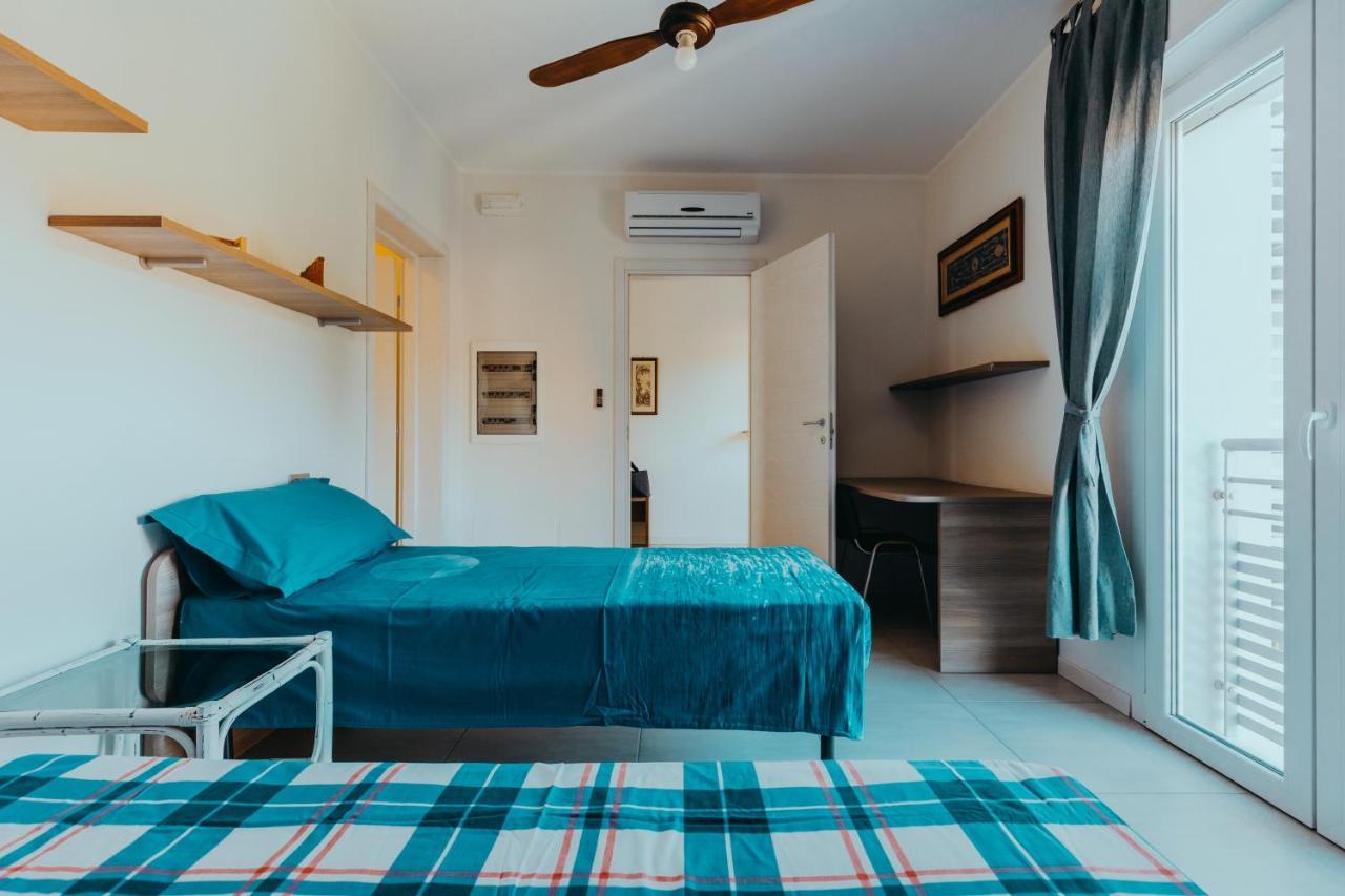 Ferienwohnung The Attico Padenghe sul Garda Exterior foto