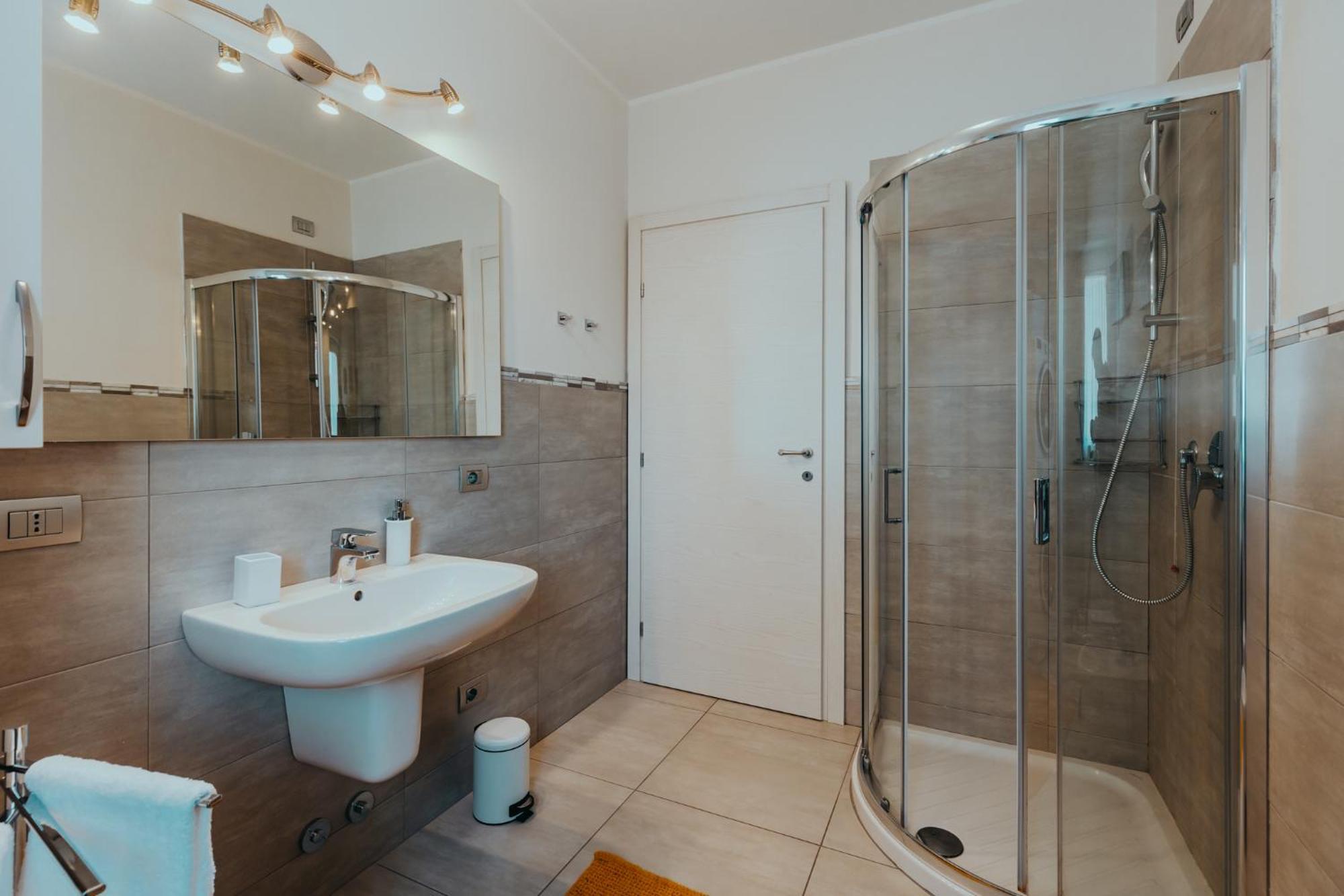 Ferienwohnung The Attico Padenghe sul Garda Exterior foto