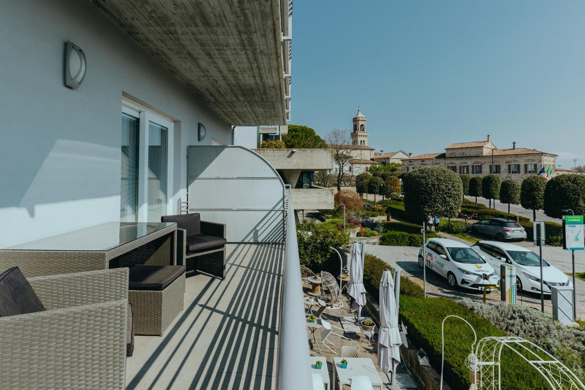 Ferienwohnung The Attico Padenghe sul Garda Exterior foto